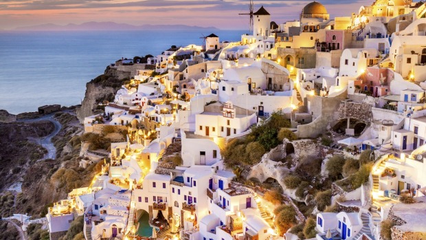 when-to-visit-santorini-private-tour