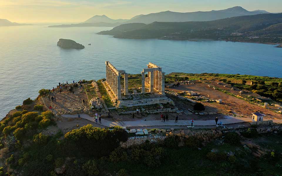 Greece Tours and Cruises: Discover Tours in Greece, Greece Tours & Greece Cruises explore Greece, Book Greece tours, Best tours in Greece, Cheap tours Greece,